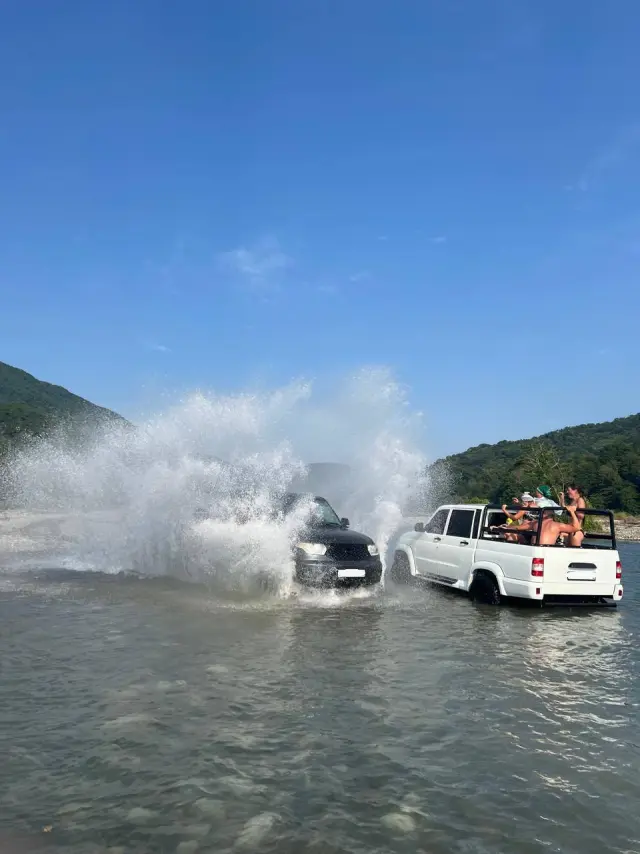 Джиппинг к 33 водопадам в Сочи + кавказское шоу